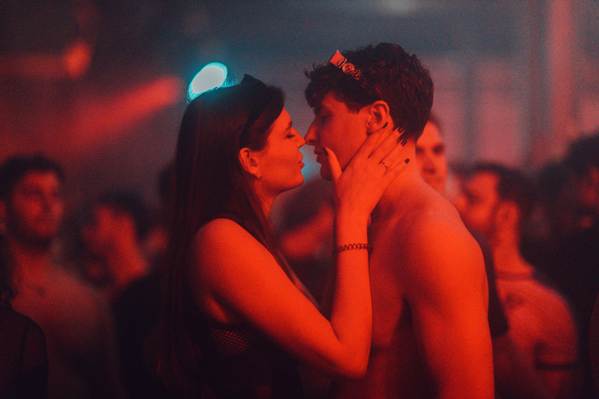 Loading... just a sec